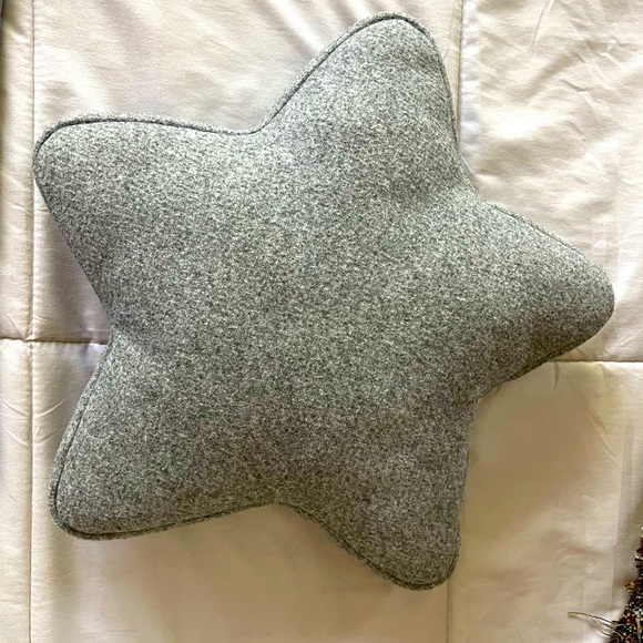 Felt Gray Star Shaped Accent Decorative Pillow medium sized EUC - Picture 1 of 5